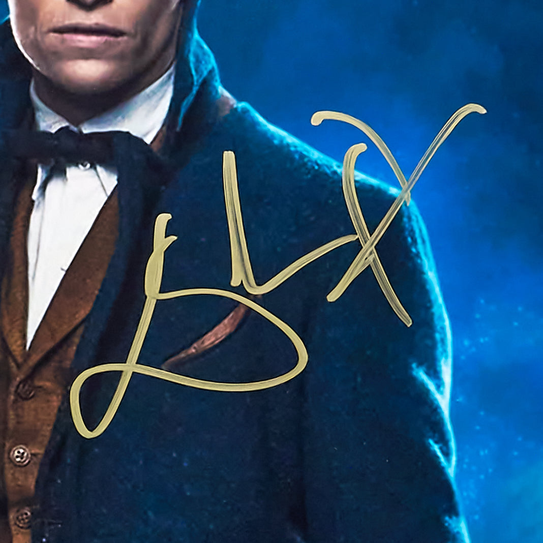 エディ・レッドメイン直筆サイン入り2Lサイズ写真…Eddie Redmayne エディ・レッドメイン - ファンコレクションズ